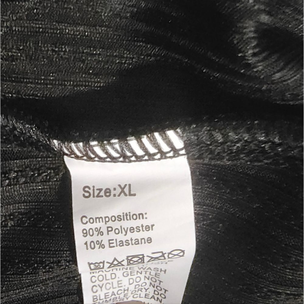 Black Ribbed Silver Trim Sports Bra -R - Picture 4 of 5